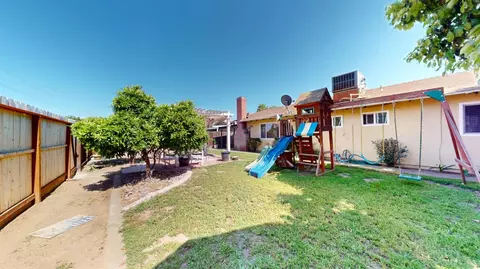 Exterior - 2329 Northridge Dr, Modesto, CA 95350 photo 2 of 3
