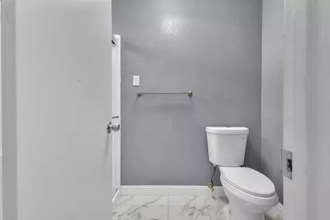 Bath - 15510 Lottie Way, Lathrop, CA 95330 photo 7 of 16