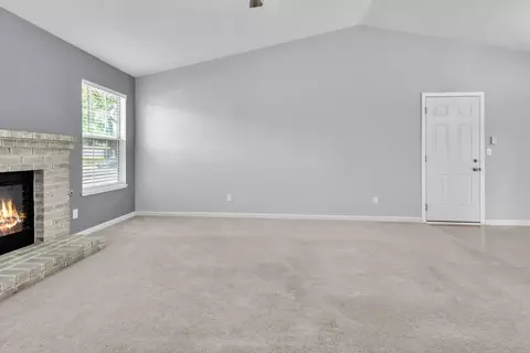Living - 15510 Lottie Way, Lathrop, CA 95330 photo 7 of 14