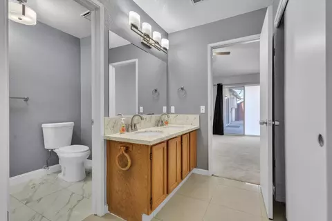 Bath - 15510 Lottie Way, Lathrop, CA 95330 photo 4 of 16