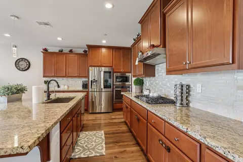 Kitchen - 2371 Rio Grande Dr, Tracy, CA 95377 photo 3 of 5