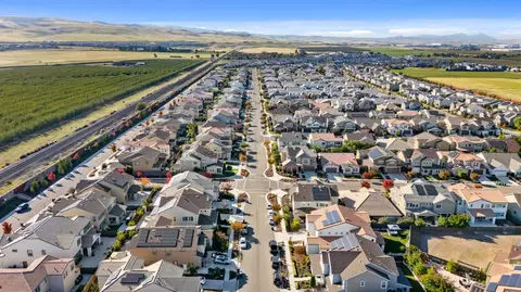 View/Area - 2371 Rio Grande Dr, Tracy, CA 95377 photo 8 of 12