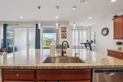 Kitchen - 2371 Rio Grande Dr, Tracy, CA 95377 photo 4 of 5