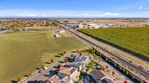 View/Area - 2371 Rio Grande Dr, Tracy, CA 95377 photo 5 of 12