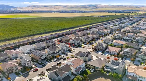 View/Area - 2371 Rio Grande Dr, Tracy, CA 95377 photo 3 of 12