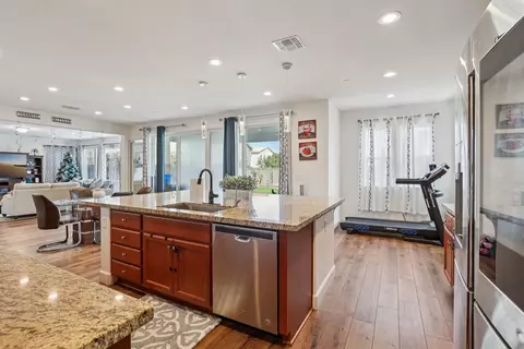 Entry Way - 2371 Rio Grande Dr, Tracy, CA 95377 photo 3 of 6