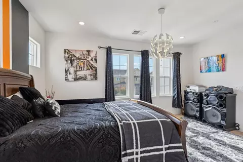 Bedroom - 2371 Rio Grande Dr, Tracy, CA 95377 photo 4 of 11
