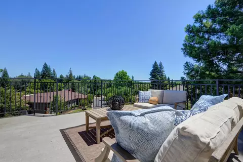 Exterior - 6431 Orange Hill Ln, Carmichael, CA 95608 photo 10 of 15