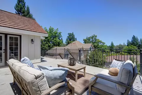 Exterior - 6431 Orange Hill Ln, Carmichael, CA 95608 photo 9 of 15