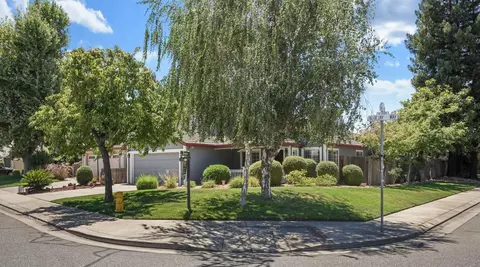 Exterior - 2109 Bluejay Way, Lodi, CA 95240 photo 5 of 15