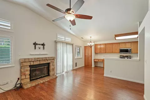 Living - 2109 Bluejay Way, Lodi, CA 95240 photo 8 of 9