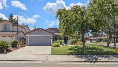 Exterior - 2109 Bluejay Way, Lodi, CA 95240 photo 2 of 15