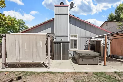 Exterior - 2109 Bluejay Way, Lodi, CA 95240 photo 13 of 15