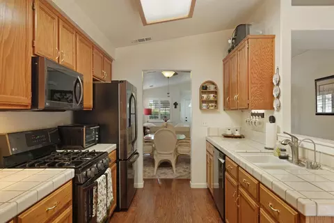 Kitchen - 2109 Bluejay Way, Lodi, CA 95240 photo 1 of 4