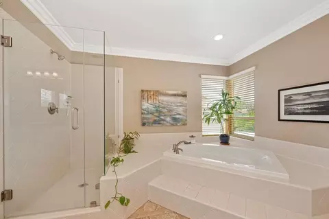 Bath - 2513 Alexandra Pl, Rocklin, CA 95765 photo 3 of 5
