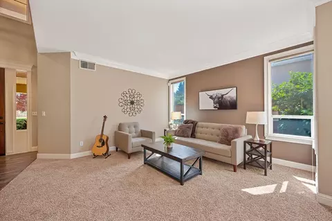 Living - 2513 Alexandra Pl, Rocklin, CA 95765 photo 3 of 8