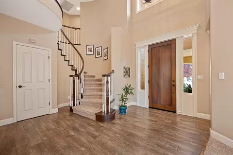 Entry Way - 2513 Alexandra Pl, Rocklin, CA 95765 photo 5 of 7
