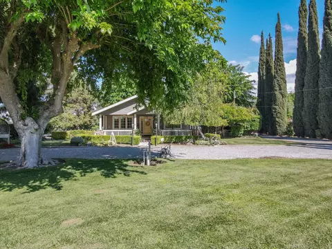 5648 Esmar Rd, Ceres, CA 95307 photo 2