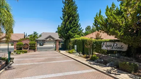 35 River Pointe Cir, Lodi, CA 95240 photo 2