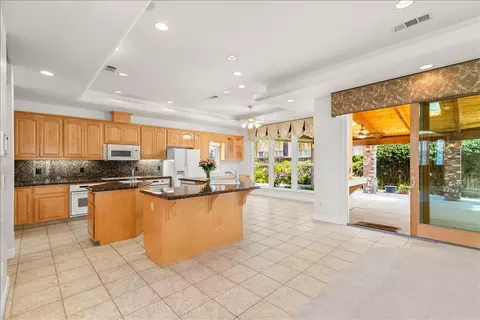 35 River Pointe Cir, Lodi, CA 95240 photo 28