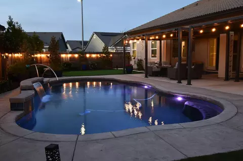 Exterior - 2119 Moya Pl, Manteca, CA 95337 photo 8 of 14