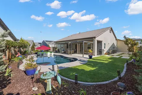 Exterior - 2119 Moya Pl, Manteca, CA 95337 photo 11 of 14