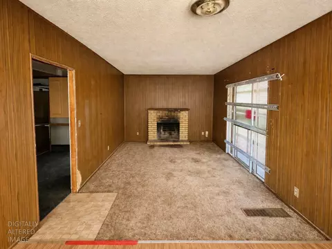 Living - 1103 Custer Ct, Modesto, CA 95351 photo 1 of 8