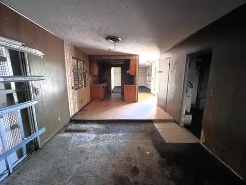 Living - 1103 Custer Ct, Modesto, CA 95351 photo 7 of 8