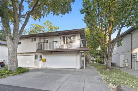 2911 Austin St #4, Davis, CA 95618