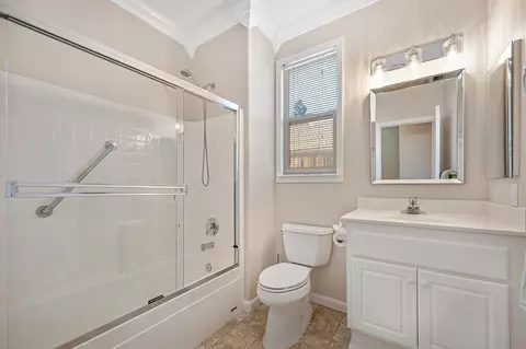 Bath - 4075 Coldwater Dr, Rocklin, CA 95765 photo 2 of 2