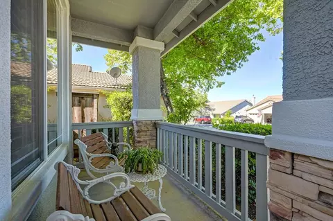 Exterior - 4075 Coldwater Dr, Rocklin, CA 95765 photo 3 of 10