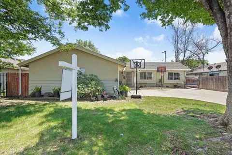 310 Berrendo Ln, Stockton, CA 95207
