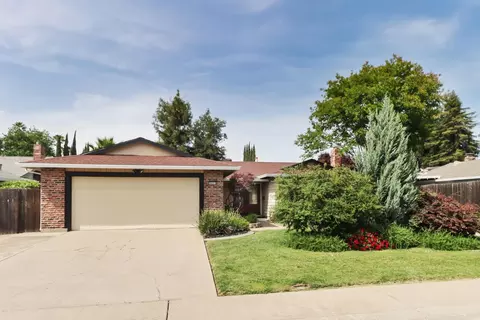 9021 Thilow Dr, Sacramento, CA 95826