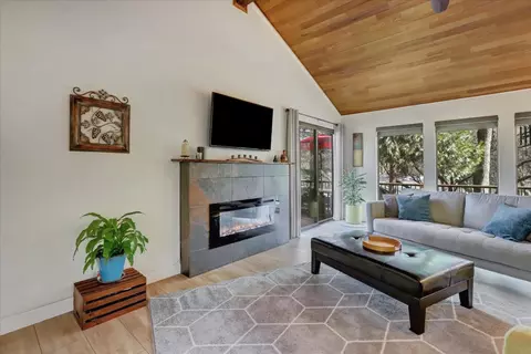 Living - 19308 Explorer Ct, Penn Valley, CA 95946 photo 3 of 3