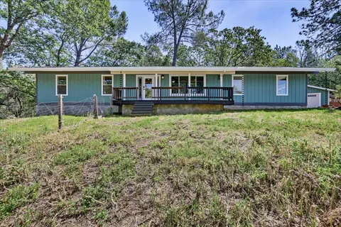 17113 Oscar Dr, Grass Valley, CA 95949