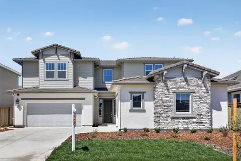 10284 Golden Sunray Dr, Elk Grove, CA 95757