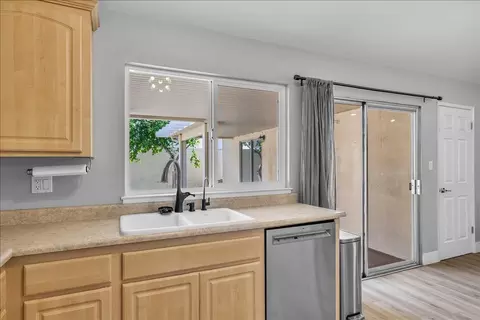 1924 Amsterdam Ln, Modesto, CA 95356 photo 15