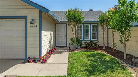 1924 Amsterdam Ln, Modesto, CA 95356 photo 5