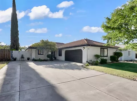 941 Arambel Dr, Patterson, CA 95363