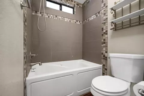 Bath - 941 Arambel Dr, Patterson, CA 95363 photo 2 of 3