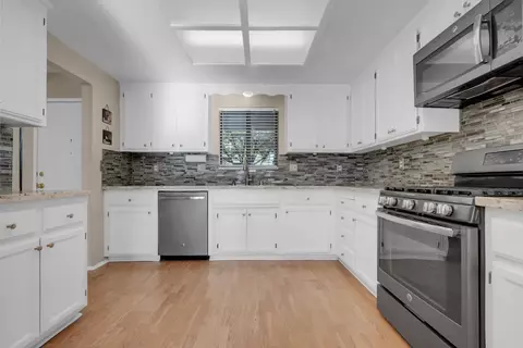 Kitchen - 941 Arambel Dr, Patterson, CA 95363 photo 1 of 3