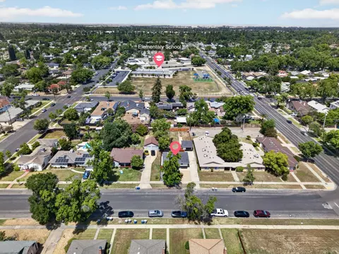 View/Area - 1127 W 19th St, Merced, CA 95340 photo 2 of 4