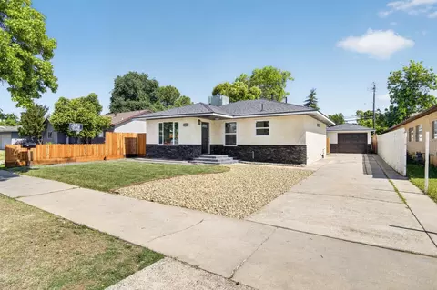 Exterior - 1127 W 19th St, Merced, CA 95340 photo 2 of 7