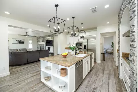 Kitchen - 1682 Fairway Oaks Ct, Ripon, CA 95366 photo 6 of 7