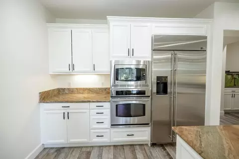 Kitchen - 1682 Fairway Oaks Ct, Ripon, CA 95366 photo 3 of 7