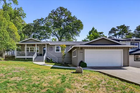 12316 Torrey Pines Dr, Auburn, CA 95602