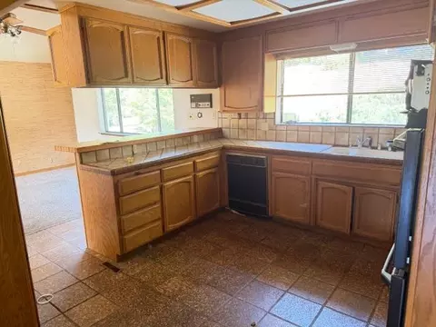 Kitchen - 22460 Canyon Way, Colfax, CA 95713 photo 1 of 2