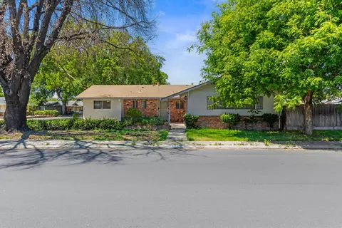 Exterior - 1215 Del Vale Ave, Modesto, CA 95350 photo 3 of 6
