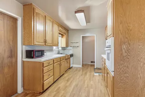 Kitchen - 1215 Del Vale Ave, Modesto, CA 95350 photo 1 of 1
