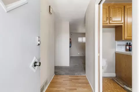 Entry Way - 1215 Del Vale Ave, Modesto, CA 95350 photo 2 of 4